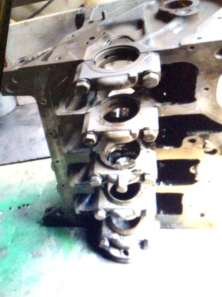 Bloc moteur RENAULT 8 (R8) LesAnciennes.com