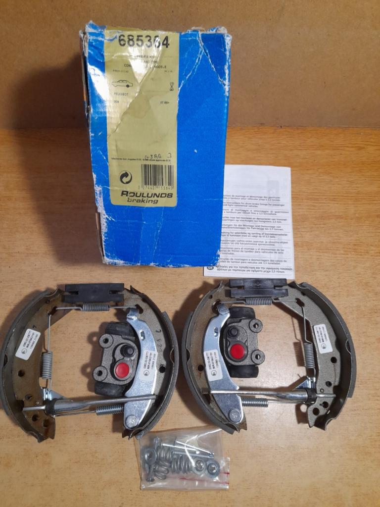 Kit frein arrière Peugeot 309 II 685364 LesAnciennes.com