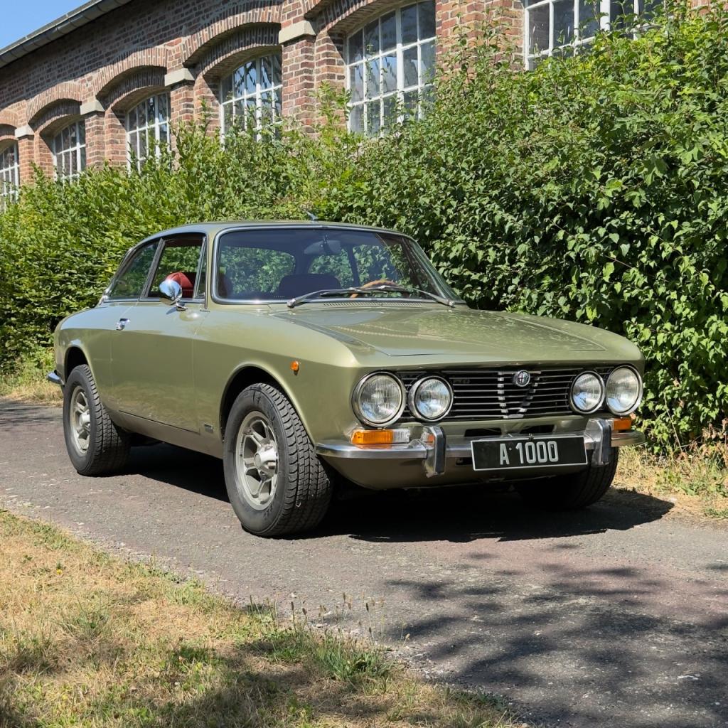 ALFA ROMEO Giulia 2000 Bertone - 1975 LesAnciennes.com