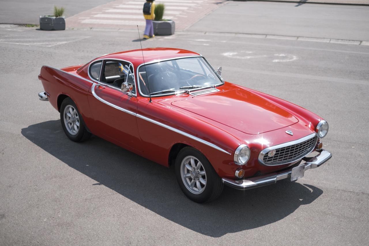 VOLVO P1800 - 1966 LesAnciennes.com