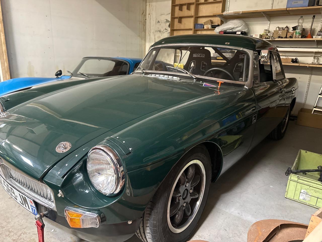MG MGB - 1964 LesAnciennes.com