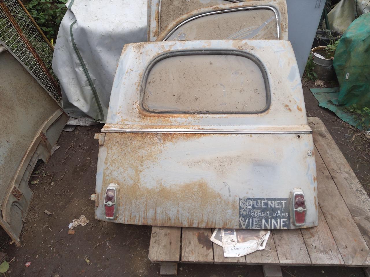 Lot de pièces PEUGEOT 203 familliale break LesAnciennes.com