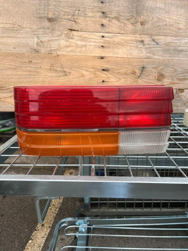 Bloc feu optique arrière gauche Renault 25 Phase 1 LesAnciennes.com