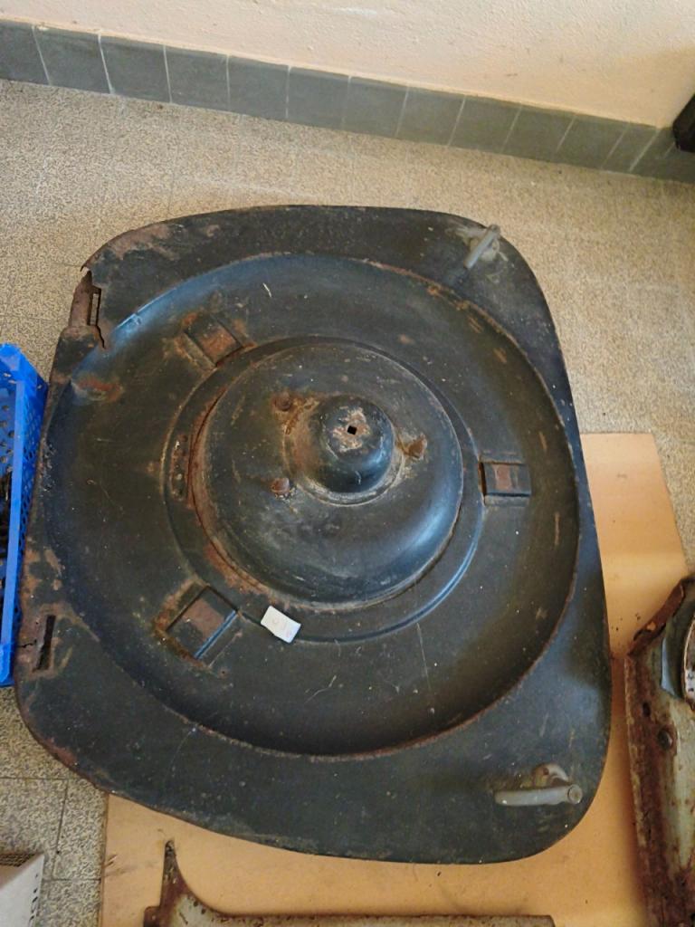 Coffre CITROEN Traction 11 BL LesAnciennes.com