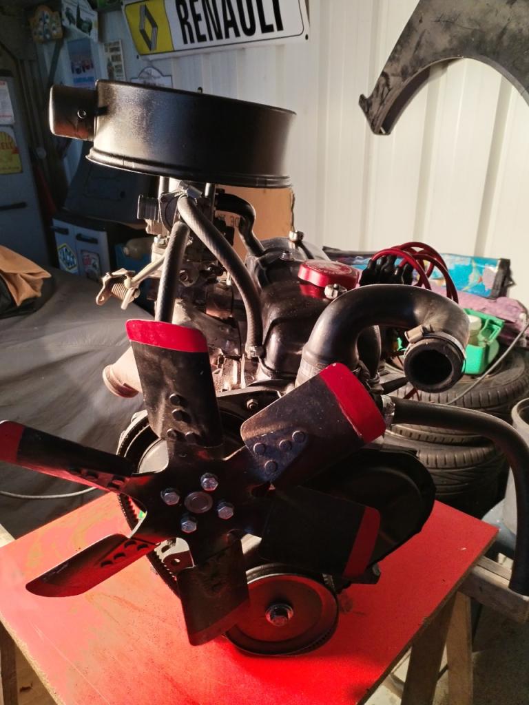 Moteur RENAULT 10 (R10) LesAnciennes.com