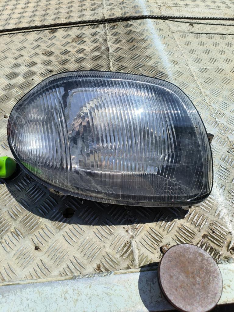 Phare Renault Clio 2 LesAnciennes.com