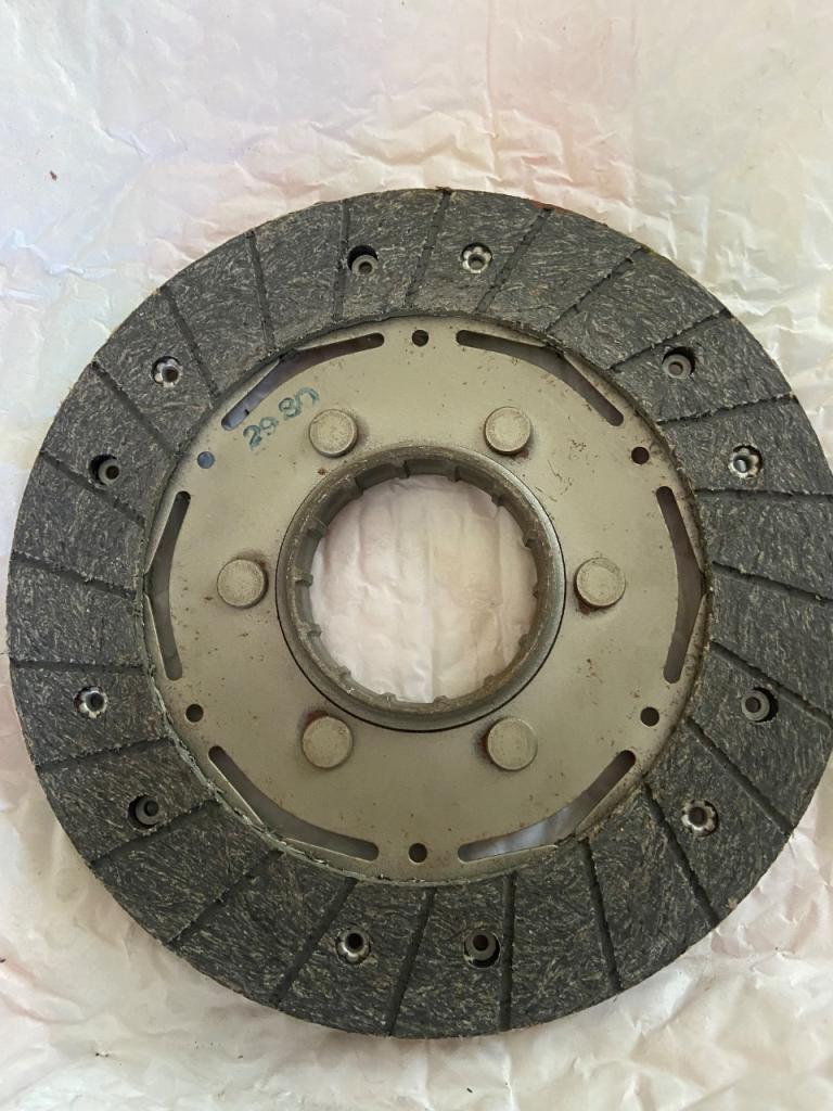 PEUGEOT 204 304 disque embrayage LesAnciennes.com