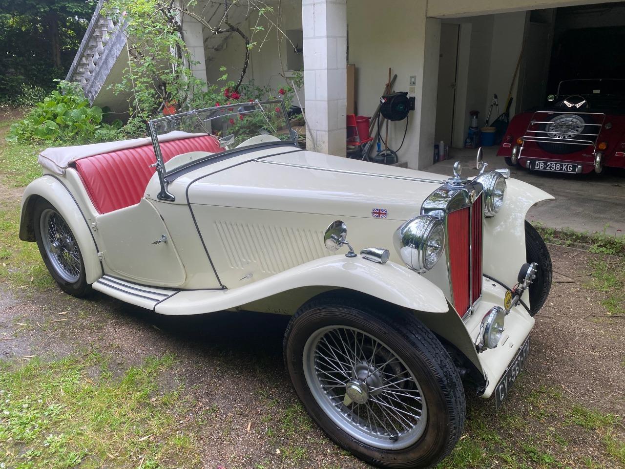 MG TC Roadster - 1948 LesAnciennes.com