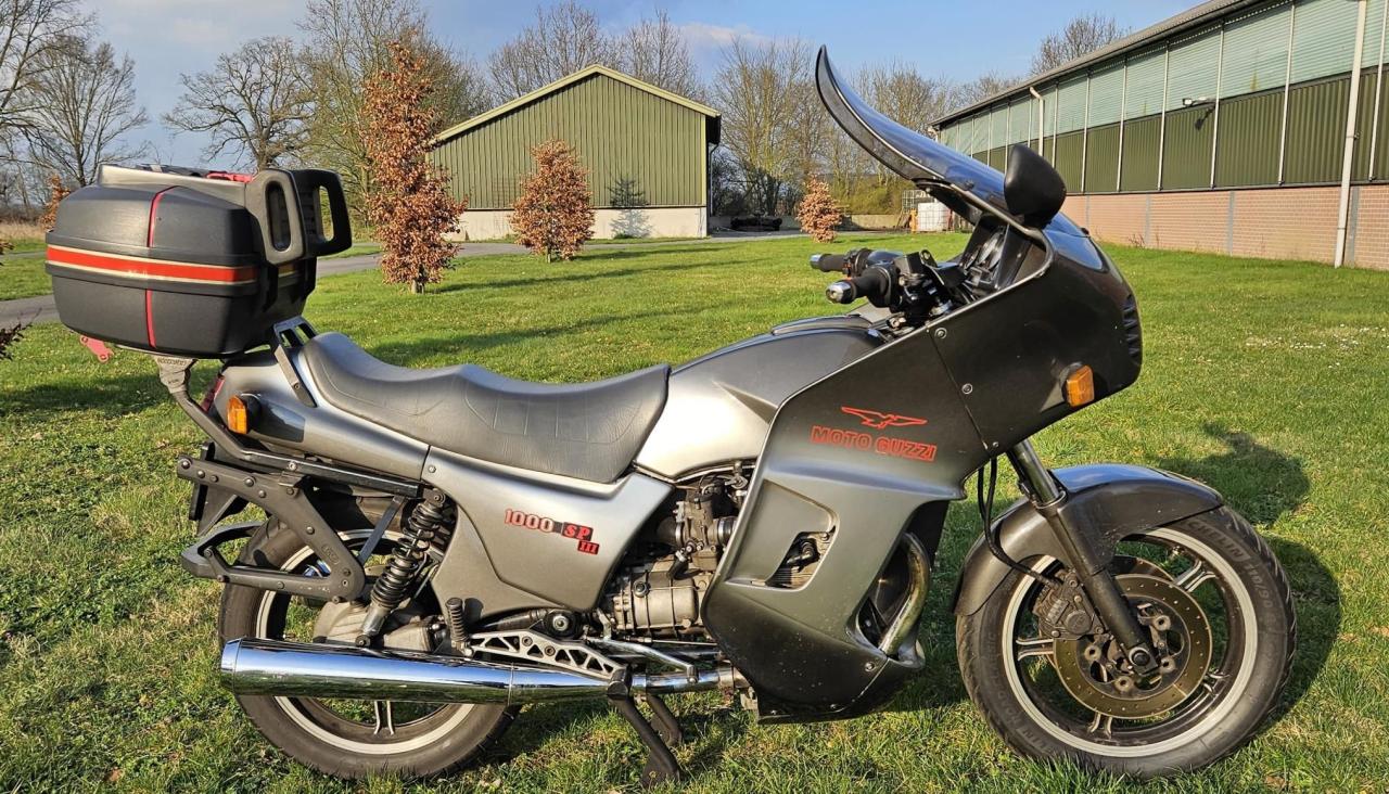 1990 Moto Guzzi 1000 SP3 LesAnciennes.com