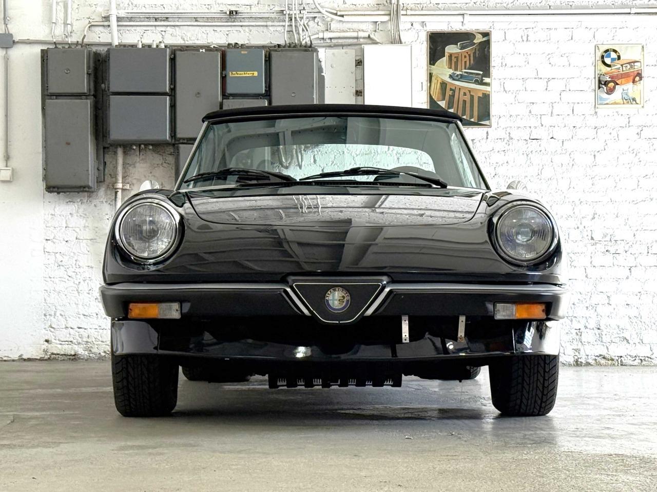ALFA ROMEO 2000 spider - 1985 LesAnciennes.com