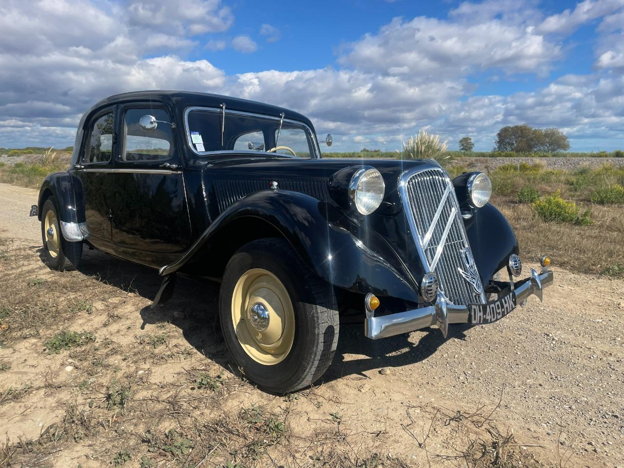 CITROEN Traction 15/6 D - 1949 LesAnciennes.com