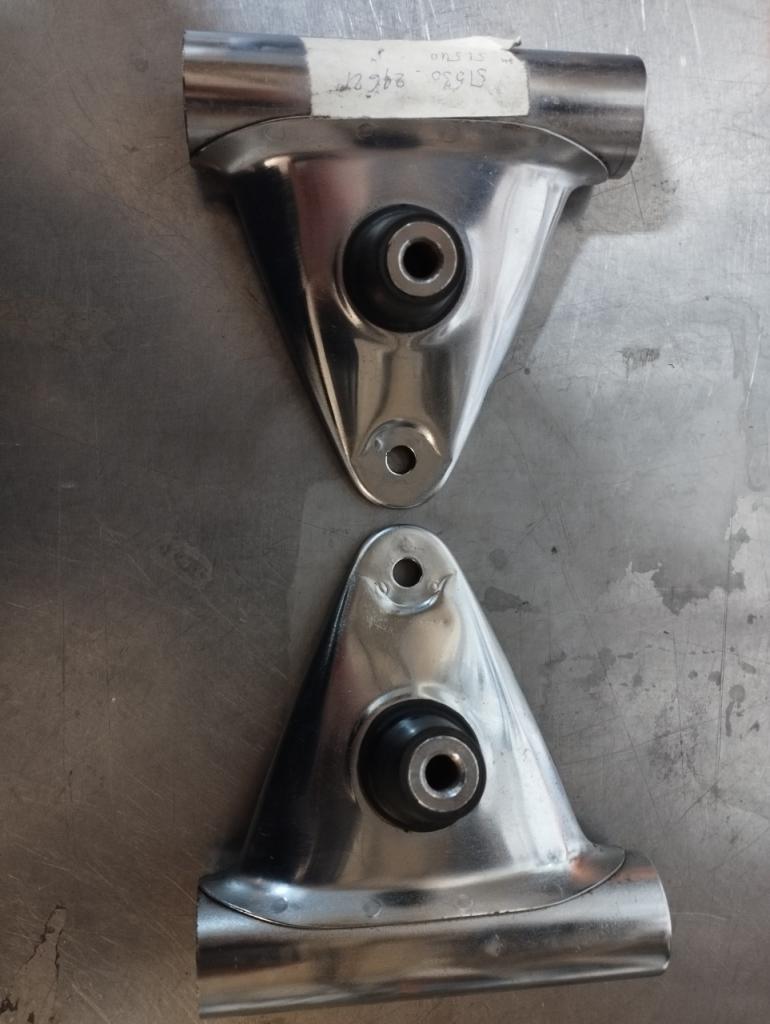 Pattes de phare SUZUKI TS 125 LesAnciennes.com