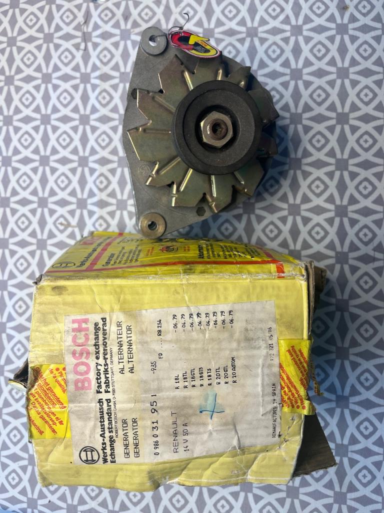 Alternateur BOSCH NOS pour RENAULT LesAnciennes.com