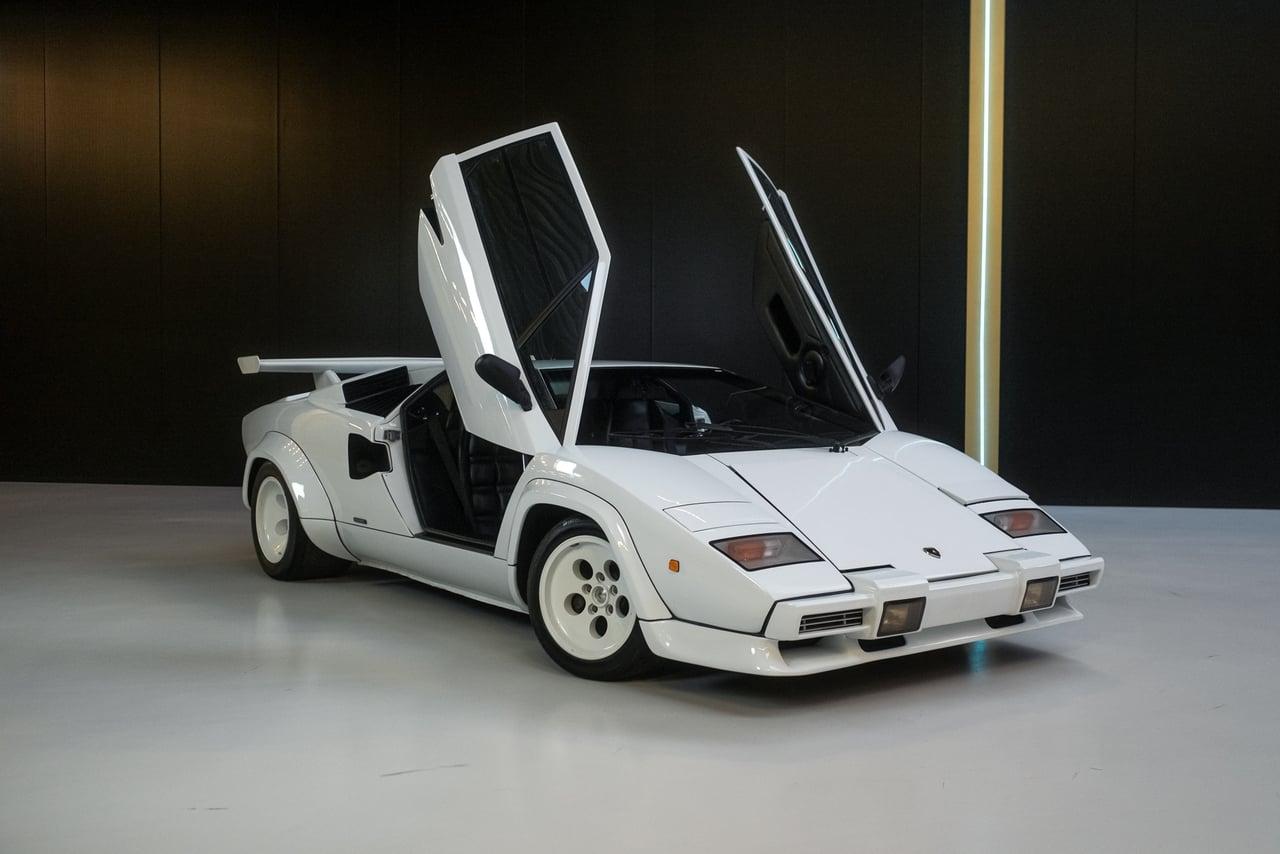 1985 Lamborghini Countach LP5000 S LesAnciennes.com