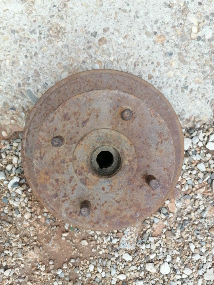 Tambour de frein CITROEN B12 LesAnciennes.com