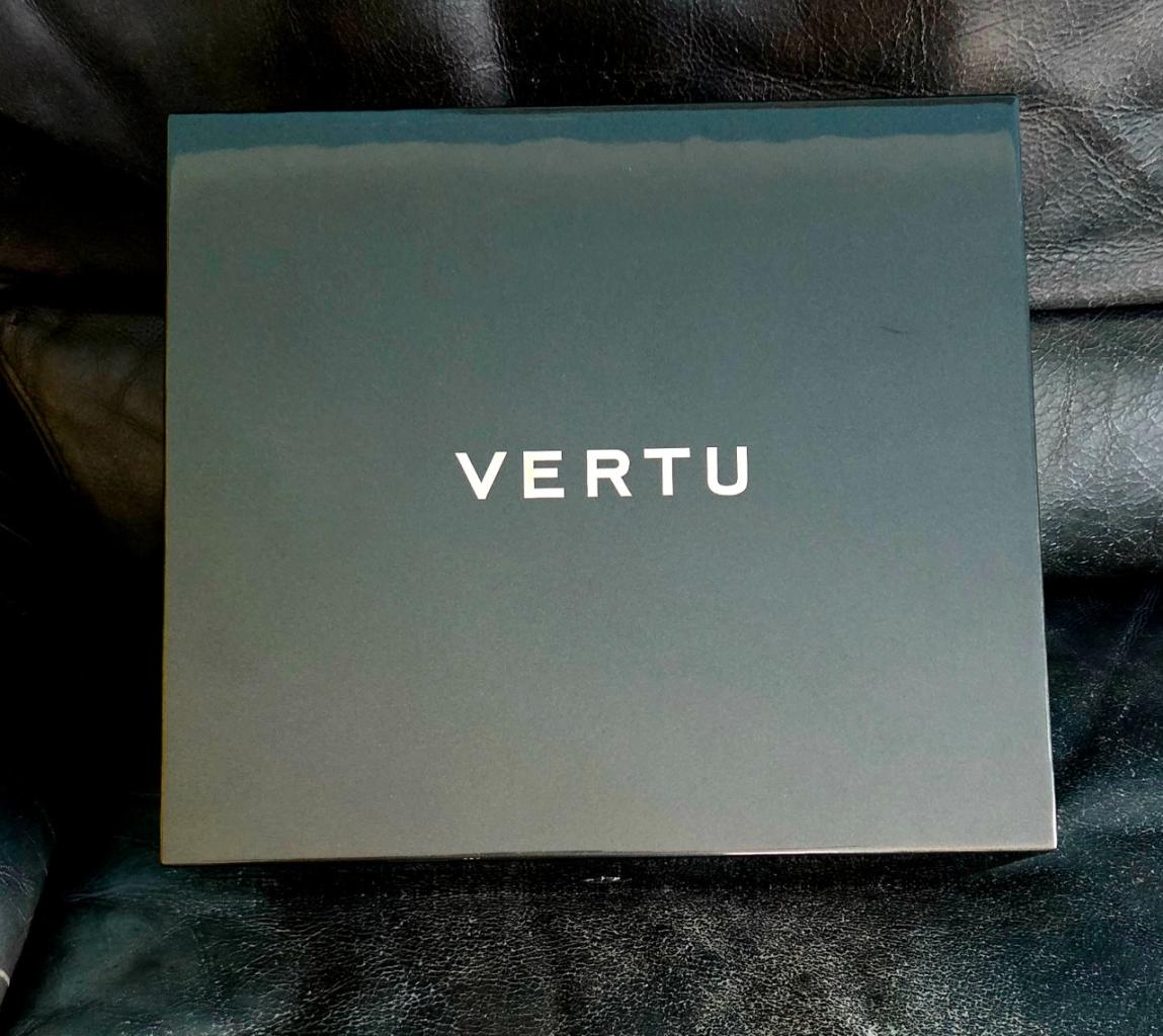 Vertu Ascent Ferrari 60 Édition Limited LesAnciennes.com