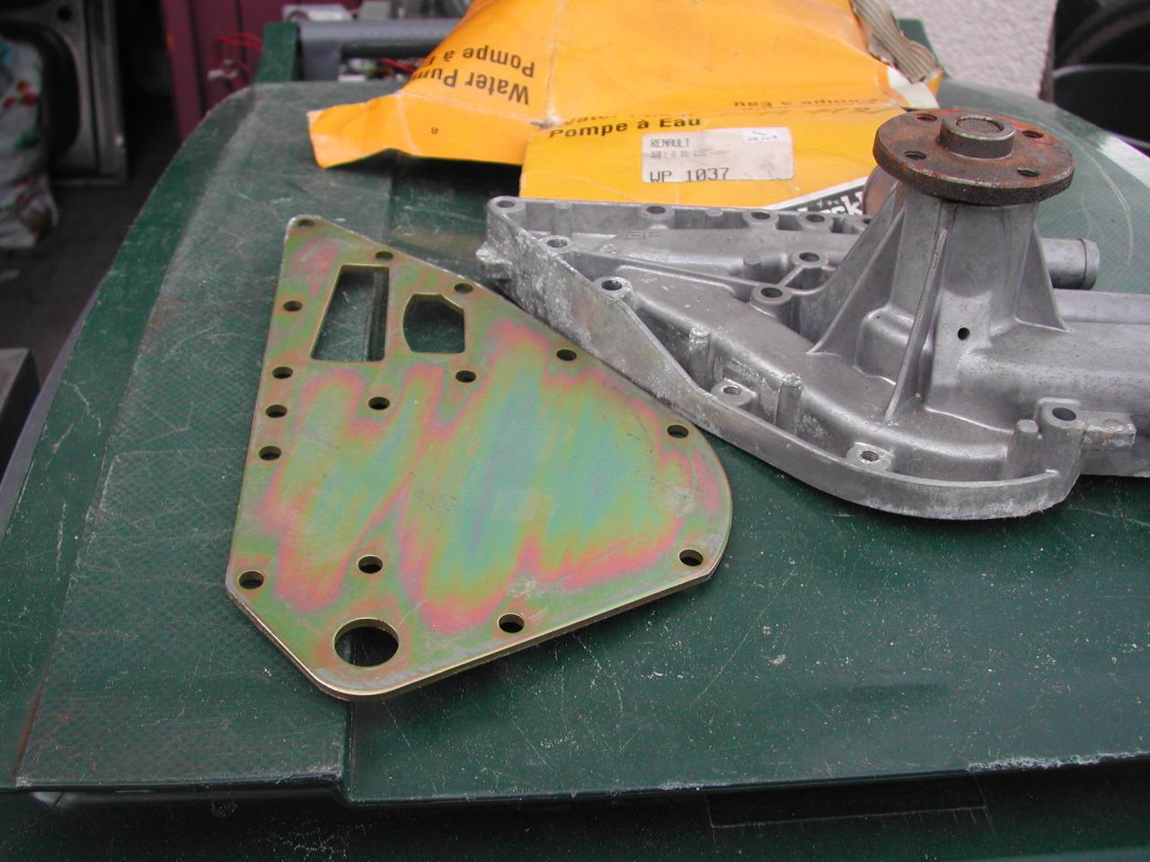 Pompe à eau RENAULT 20 /TL/GTL LesAnciennes.com