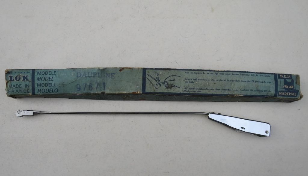 Bras d'essuie glace RENAULT Dauphine LesAnciennes.com