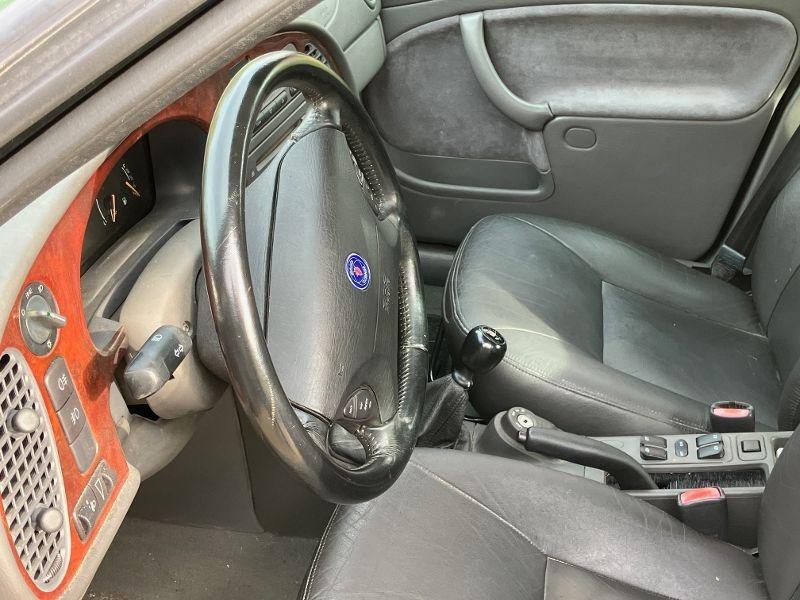 1998 Saab 93, foto 2