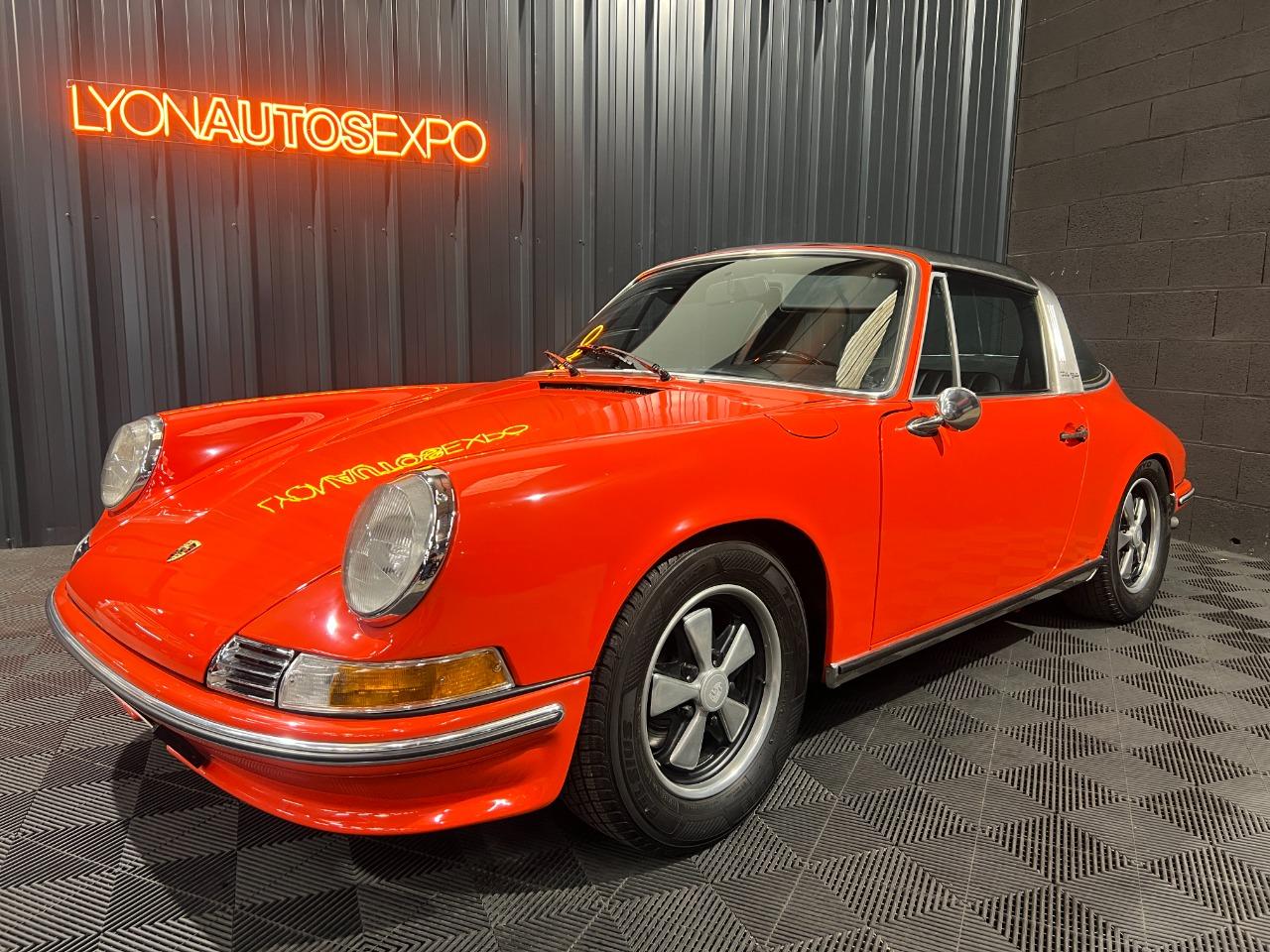 PORSCHE 911 2.2 T TARGA - 1970 LesAnciennes.com