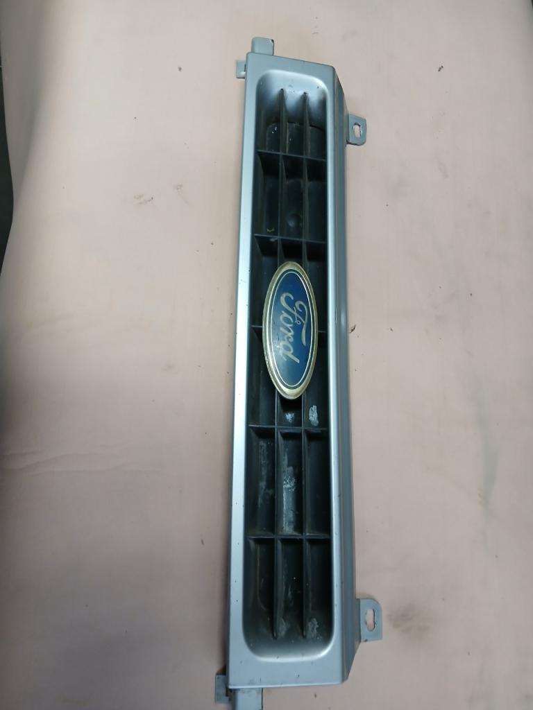 Calandre FORD Scorpio LesAnciennes.com