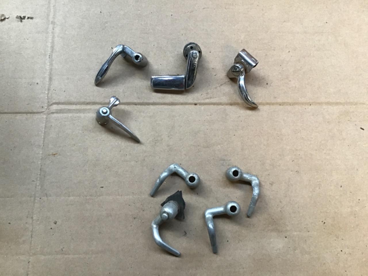 LOQUETS DE FERMETURE DE DEFLECTEURS LesAnciennes.com