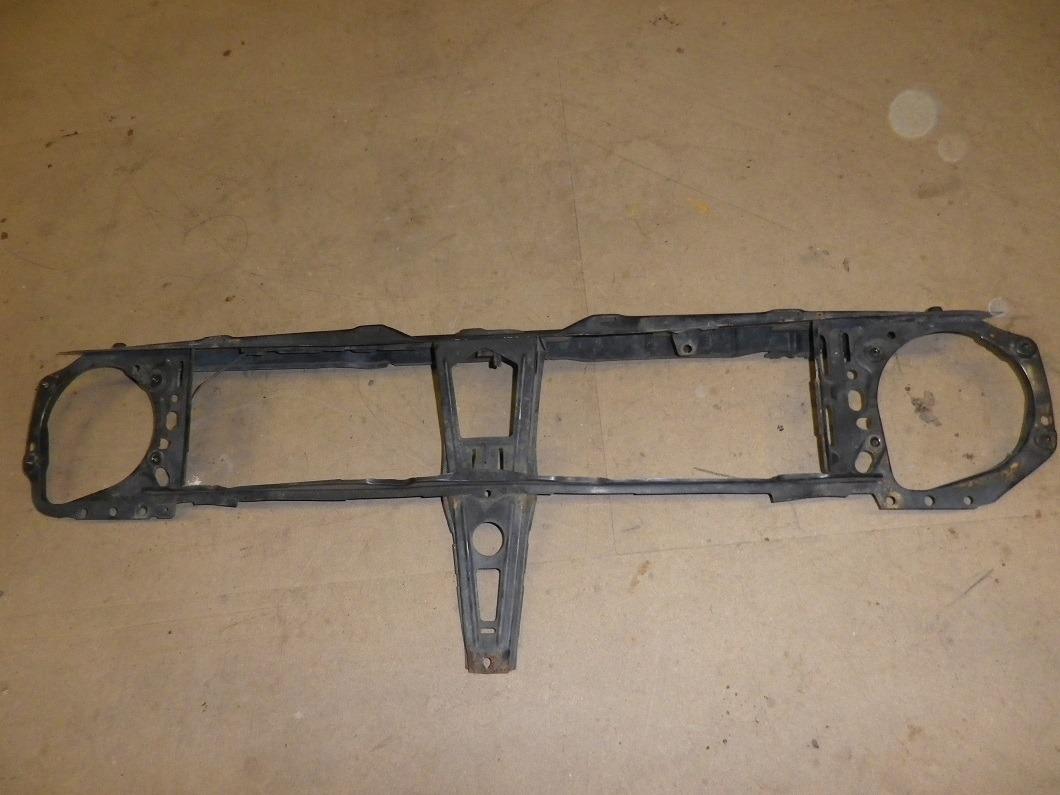 Face avant VOLKSWAGEN Golf II LesAnciennes.com