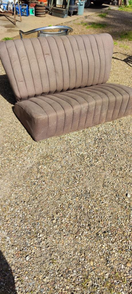 Identification pièce ac4 ? LesAnciennes.com