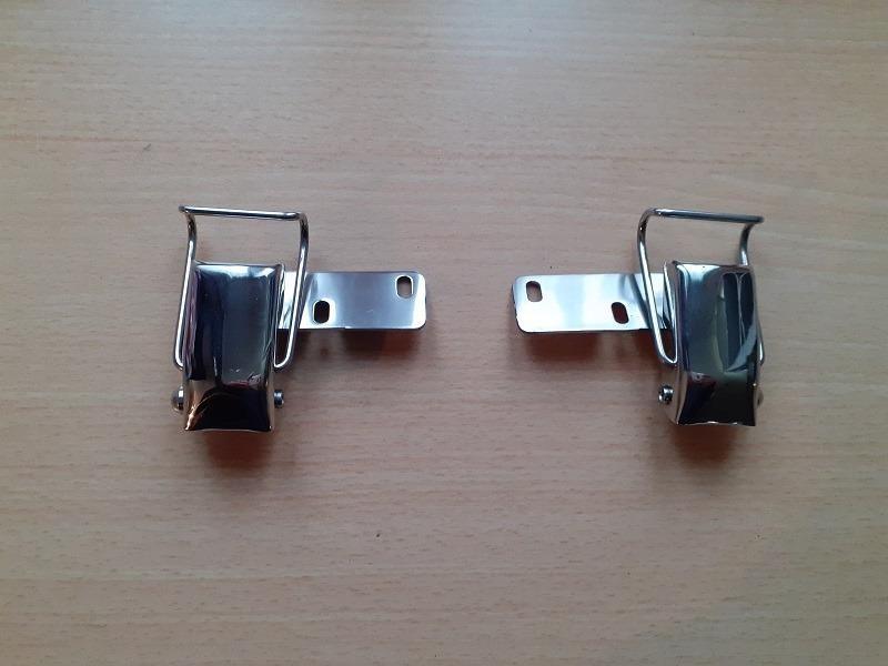 Crochets CITROEN 2CV LesAnciennes.com