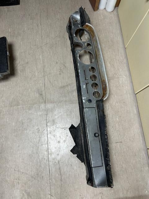 Tableau de bord Ferrari 250 GTE LesAnciennes.com