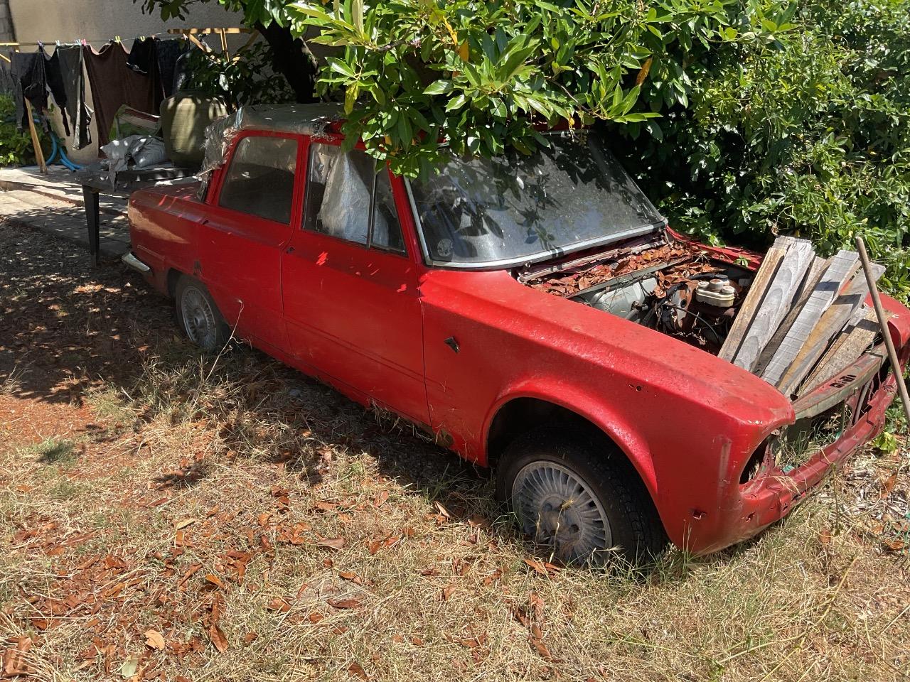 ALFA ROMEO Giulia 1600 - 1976 LesAnciennes.com