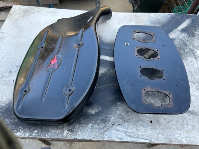 Boitier de filtre à air Maserati Indy LesAnciennes.com