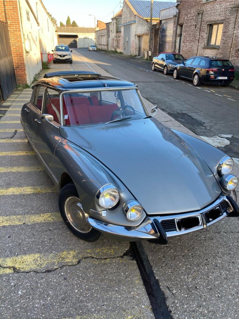 CITROEN DS - 1967 LesAnciennes.com