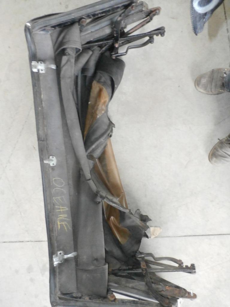 Arceaux de capote SIMCA Océane LesAnciennes.com