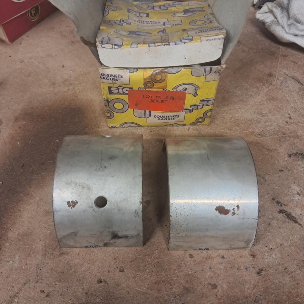 Paire de coussinets de bielle BERLIET ref 2.371 tr LesAnciennes.com