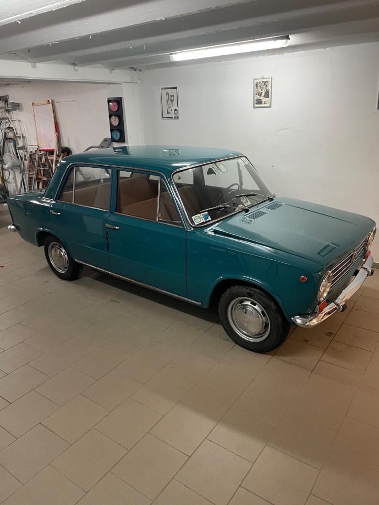 FIAT 124 Berline - 1968 LesAnciennes.com
