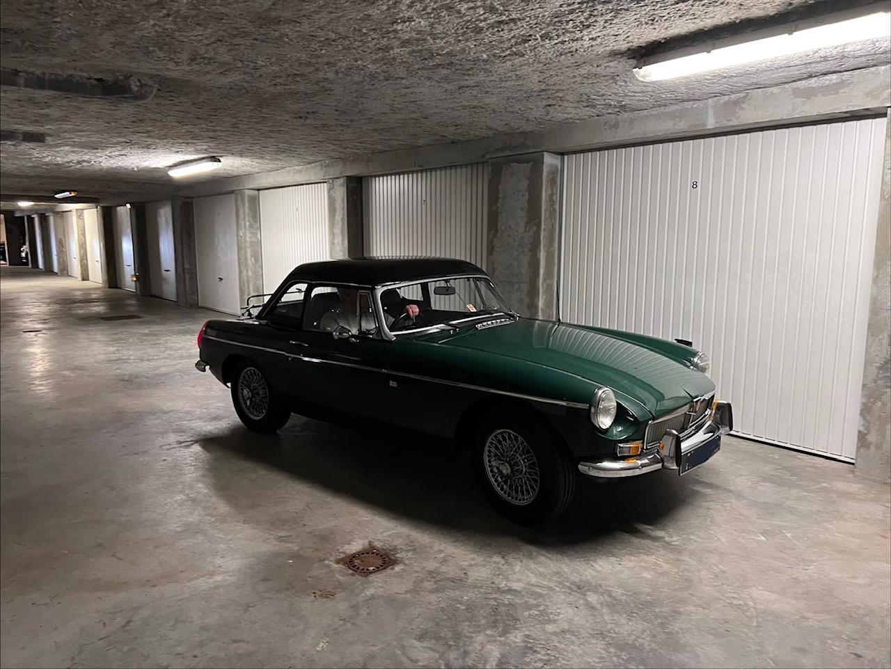 MG MGB Cabriolet - 1980 LesAnciennes.com