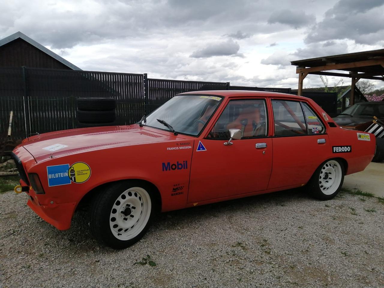 OPEL Commodore GSE - 1974 LesAnciennes.com