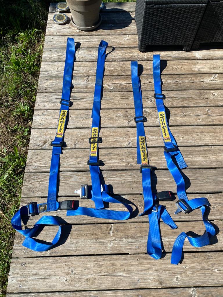 Pièces SABELT Multiple - Harnais 4 points LesAnciennes.com