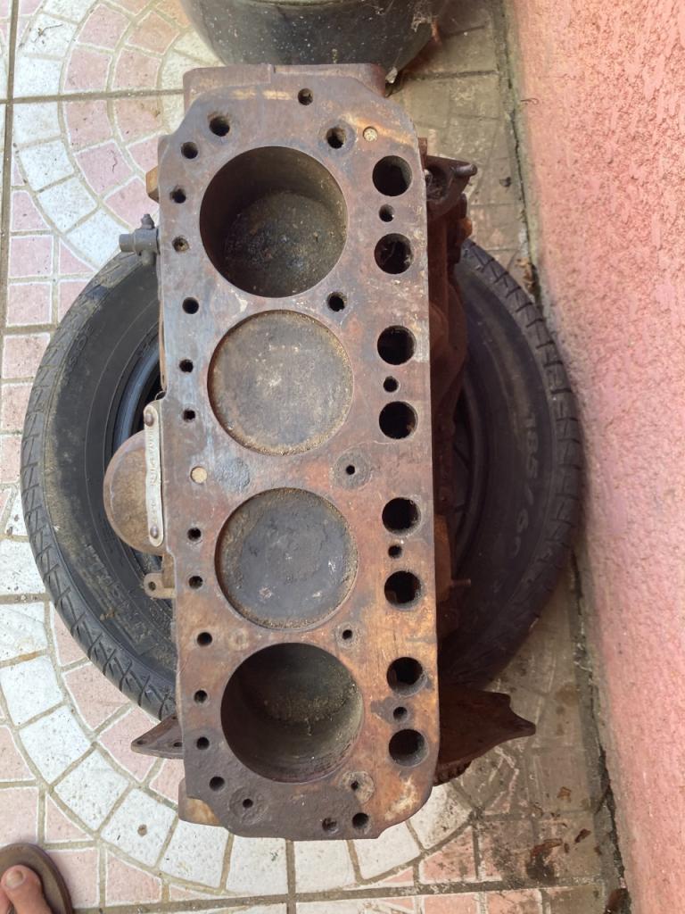 Bloc moteur MG MGB LesAnciennes.com