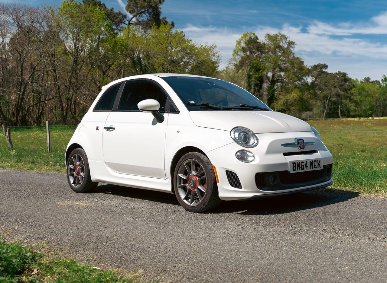 2015 Abarth 500 (Phase 2) LesAnciennes.com