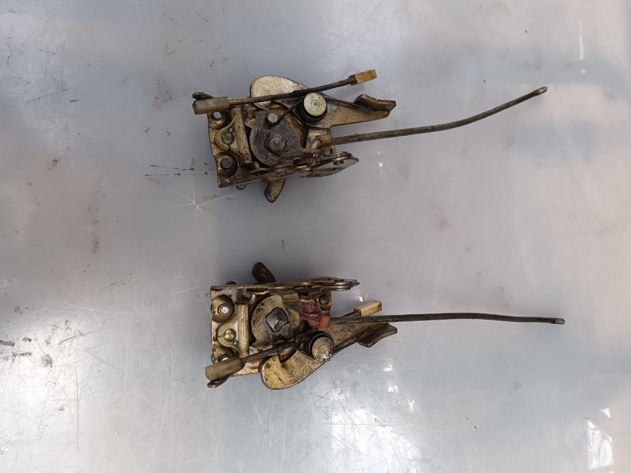 Serrures de porte pour Lamborghini Espada série 3 LesAnciennes.com