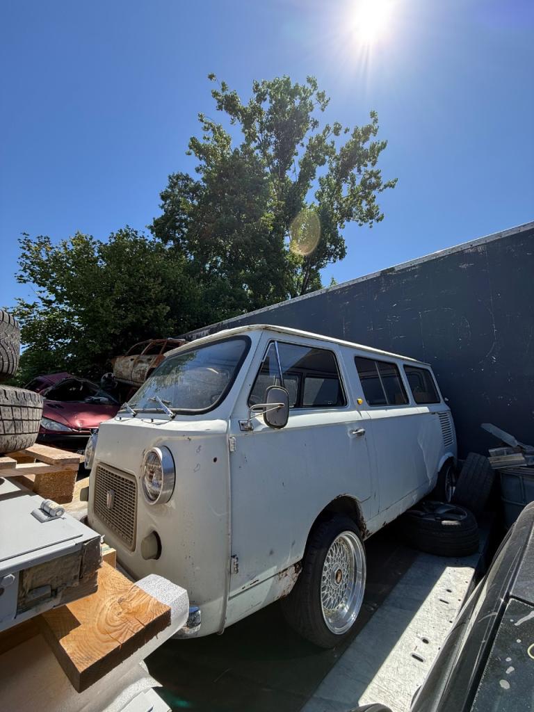 FIAT 850 T - 1969 LesAnciennes.com