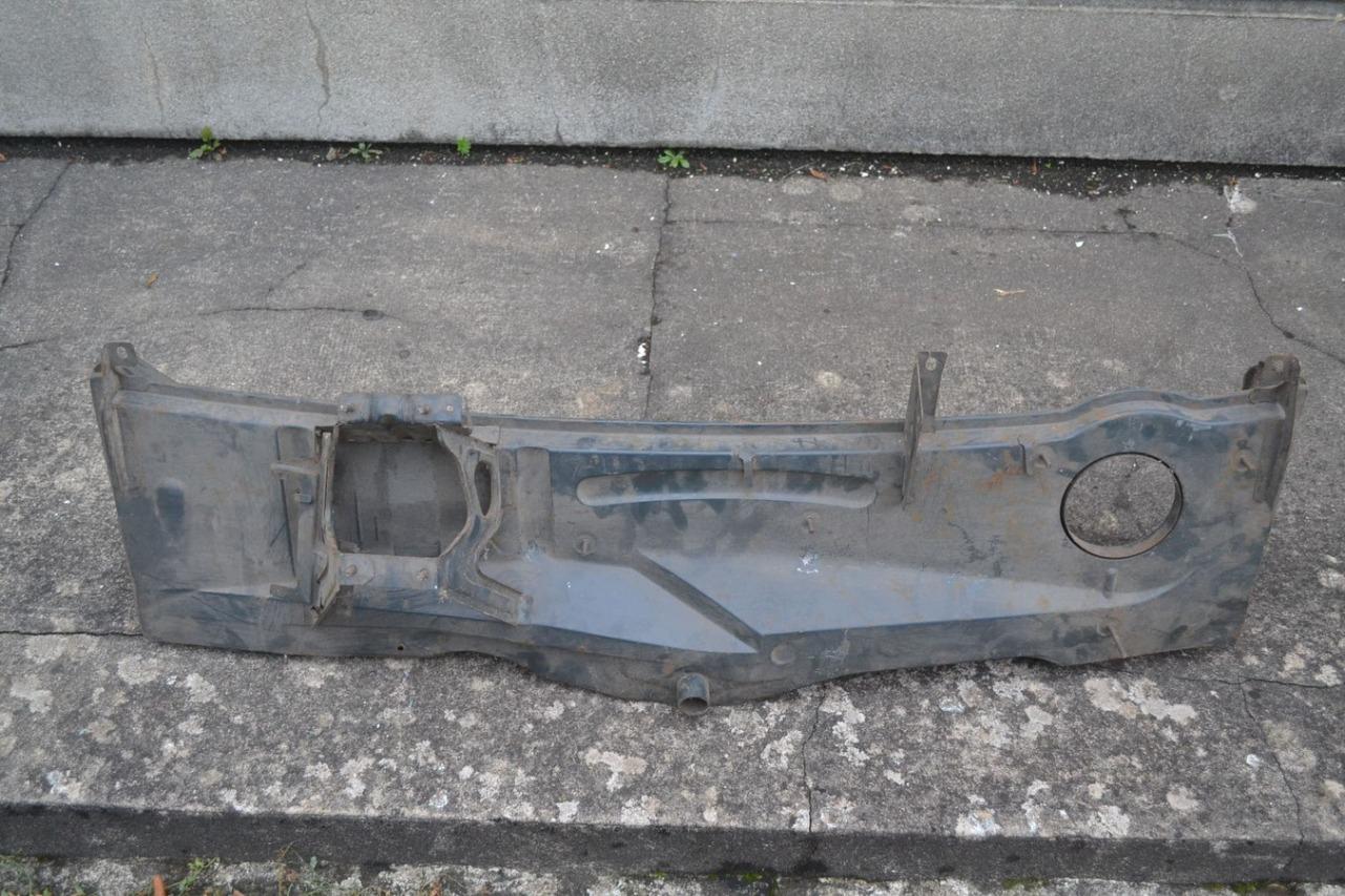 Tablier haut sous baie pare-brise CITROEN Visa LesAnciennes.com