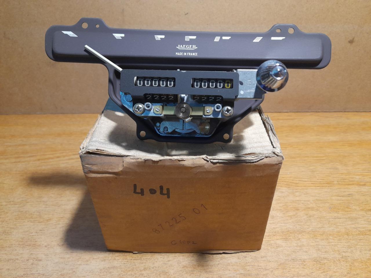 Compteur Peugeot 404 Jaeger 87225 01 LesAnciennes.com