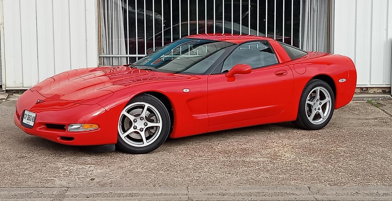 CHEVROLET Corvette - 2000 LesAnciennes.com