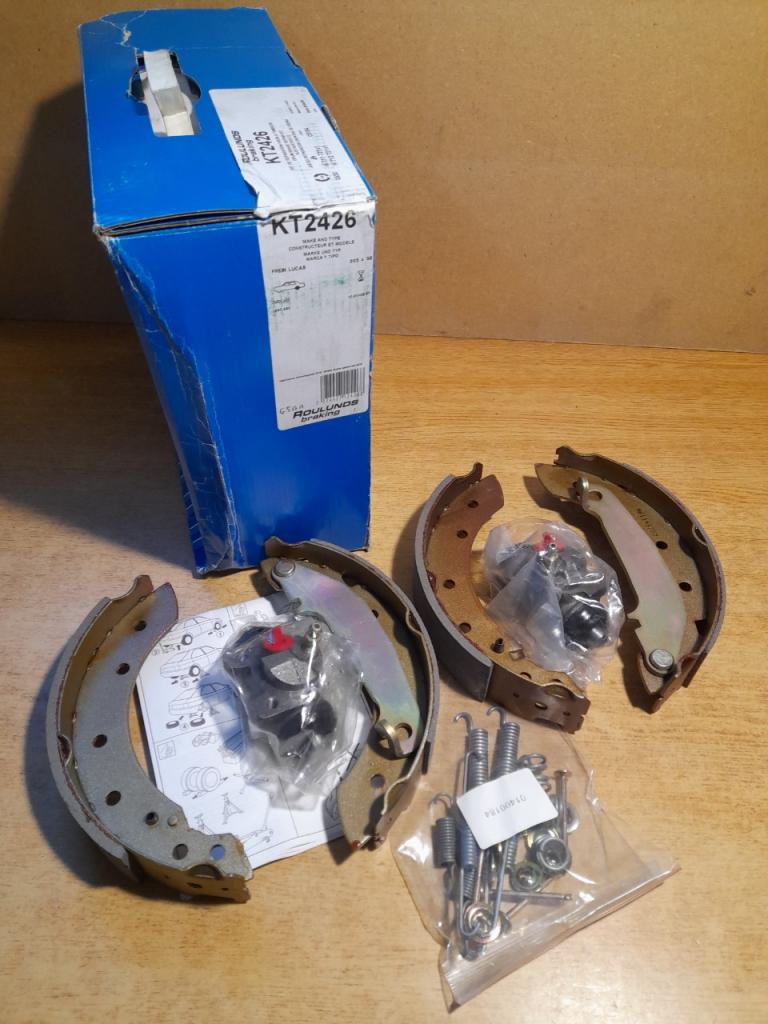 Kit frein arrière Volvo 440 460 KT2426 LesAnciennes.com