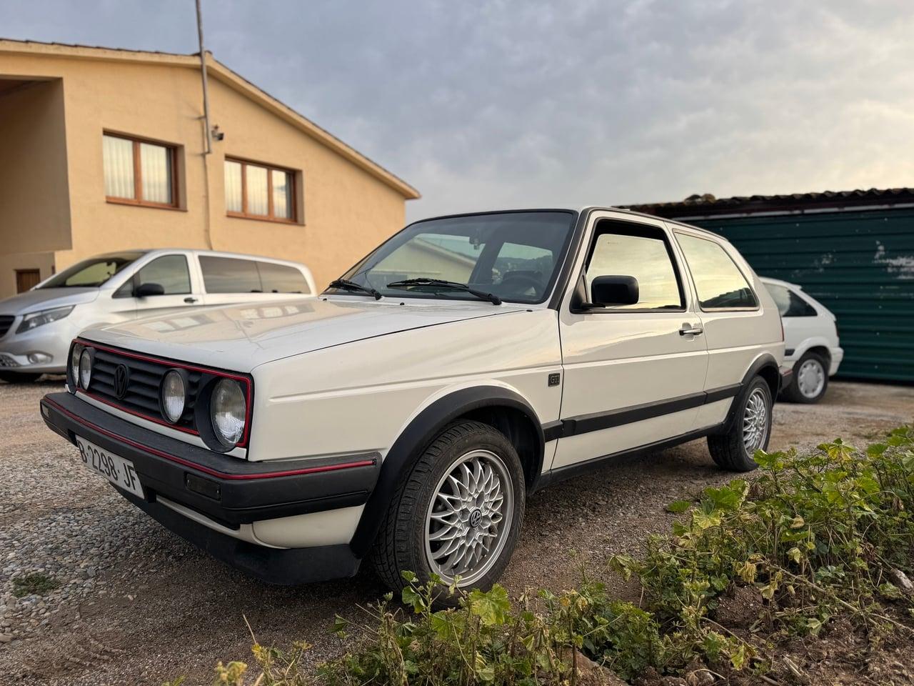 1988 Volkswagen Golf Mk2 GTI 8v LesAnciennes.com