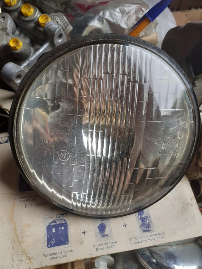 Phare FIAT 128 Coupé LesAnciennes.com