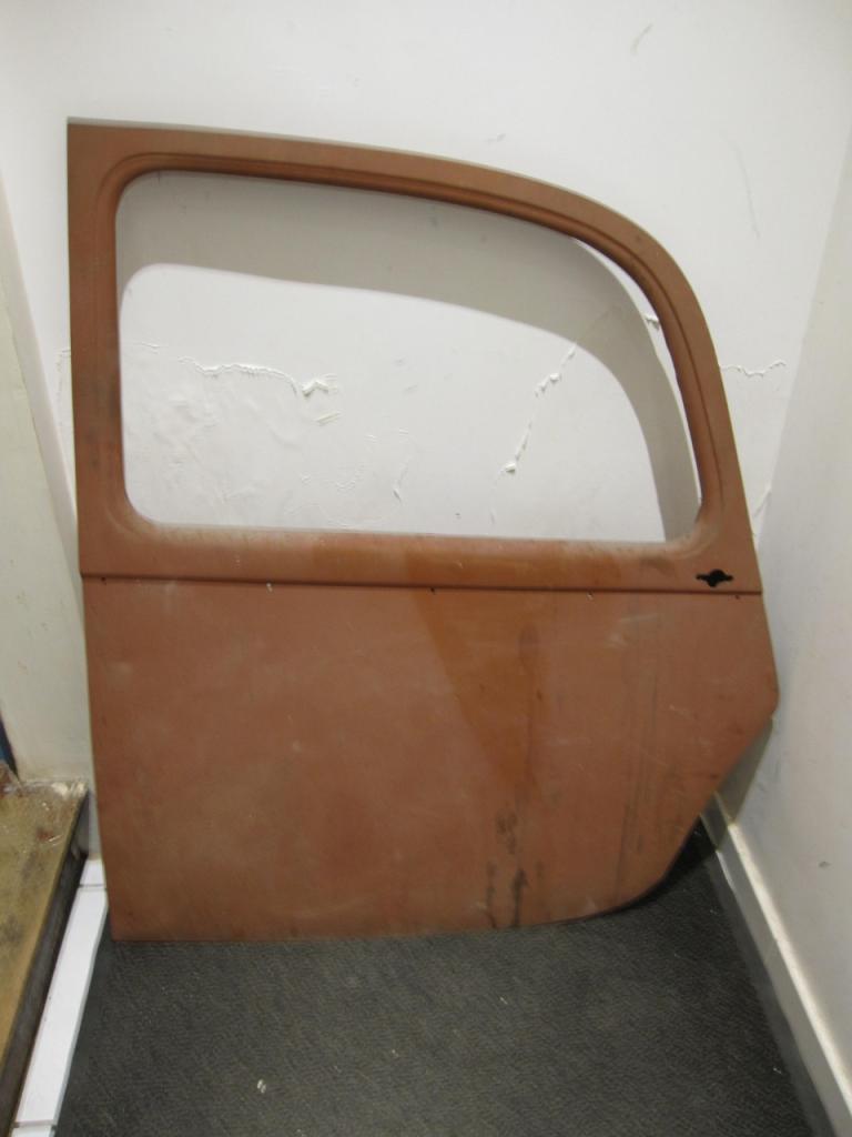 Porte arriere gauche CITROEN Traction 11 B LesAnciennes.com